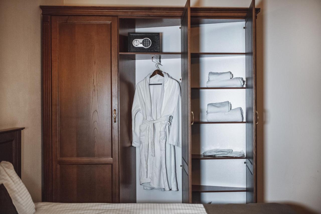 Ekaterinoslav Hotel Dnipro Luaran gambar